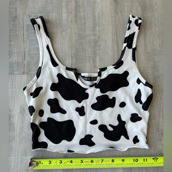 SHEIN White & Black Cow Print Crop Tank Top w/Lettuce Edge Scoop Notch Neck XS - Picture 3 of 5